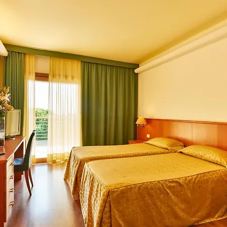 Rialto 4* Градо