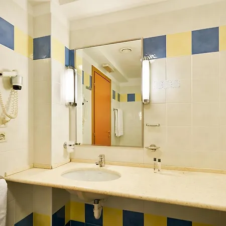 Готель Rialto Градо